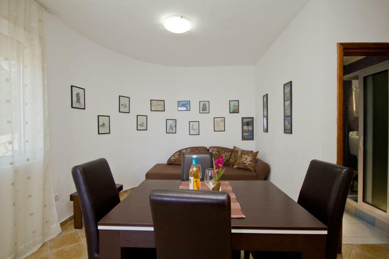 דוברה וודה Apartments Dora מראה חיצוני תמונה