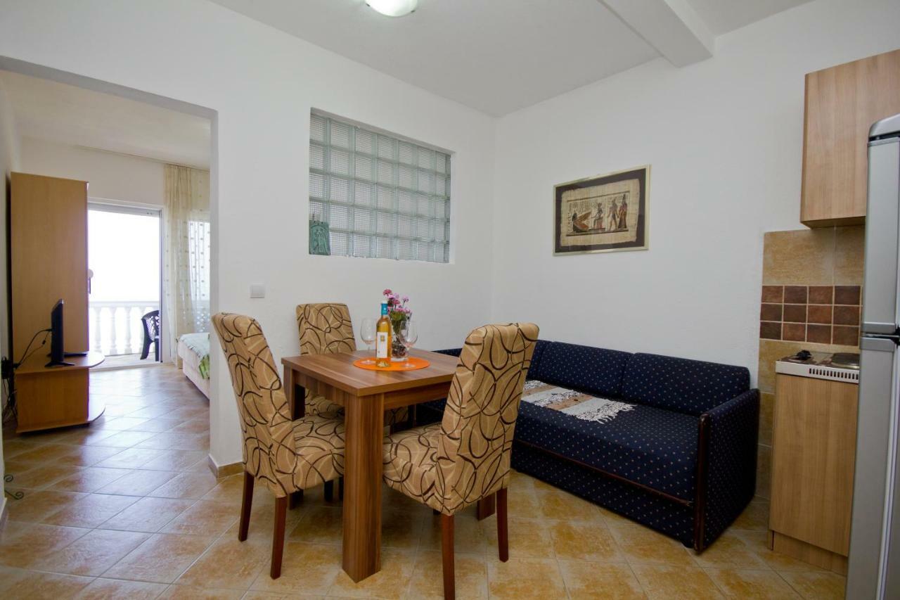 דוברה וודה Apartments Dora מראה חיצוני תמונה